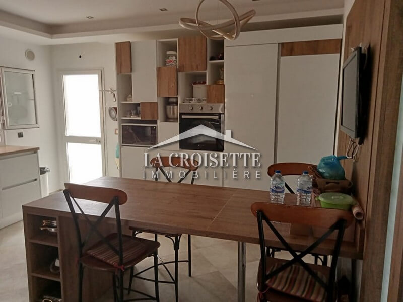 Villa S+5 meublée à Ain Zaghouan Nord